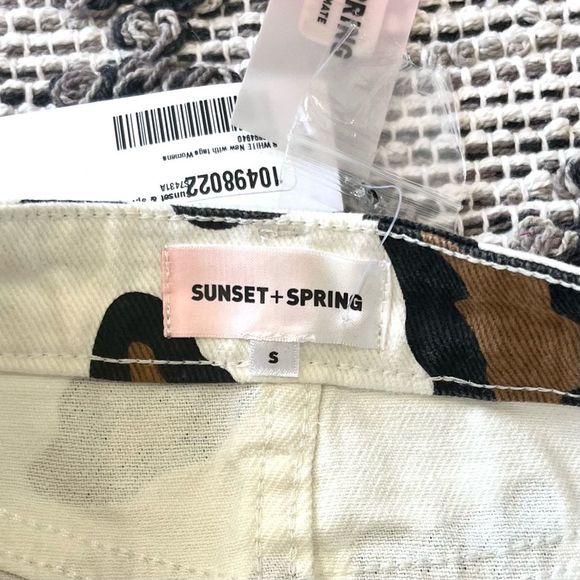 Sunset + Spring White Leopard Print Denim Mini Skirt Small - Picture 7 of 7